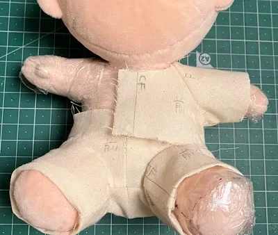 ぬいぐるみのコスプレ衣装を作る vol.2 後ろ身頃と袖の原型製作