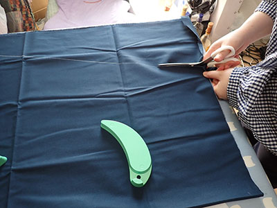 初心者さんのミシンの使い方、プロの裏ワザまで。自分に合わせて手軽に学べる洋裁教室です。個人レッスンで親切丁寧。お客さまに合わせたレッスン内容です。