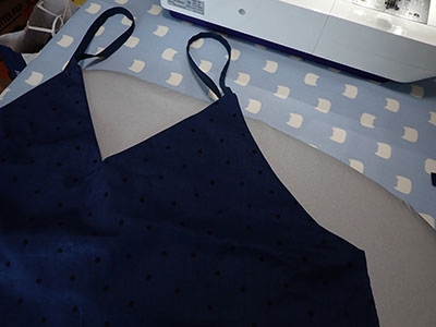 ミシンの使い方を勉強し自分の洋服を作る！キャミソールワンピース編　#1