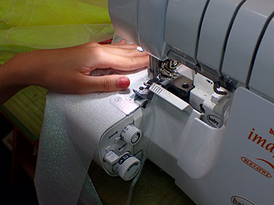 衣装キャラクターEC(小売)ものづくりや仮装イベント撮影から雑貨屋アーティストとの交流、ライブパフォーマンス、プロ、アマチュアを問わずに集まった多様なアーティスト、ハンドメイド作家のデザインフェスタでコスプレーヤーのコスプレ衣装の作成をサポート学べる洋裁レッスン